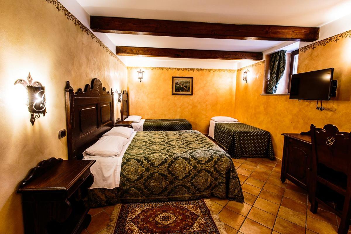 Hotel Guerrinuccio Celano Exterior photo